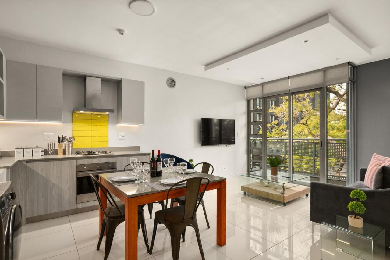 Easy Stay - The Median Rosebank Йоханнесбург Экстерьер фото