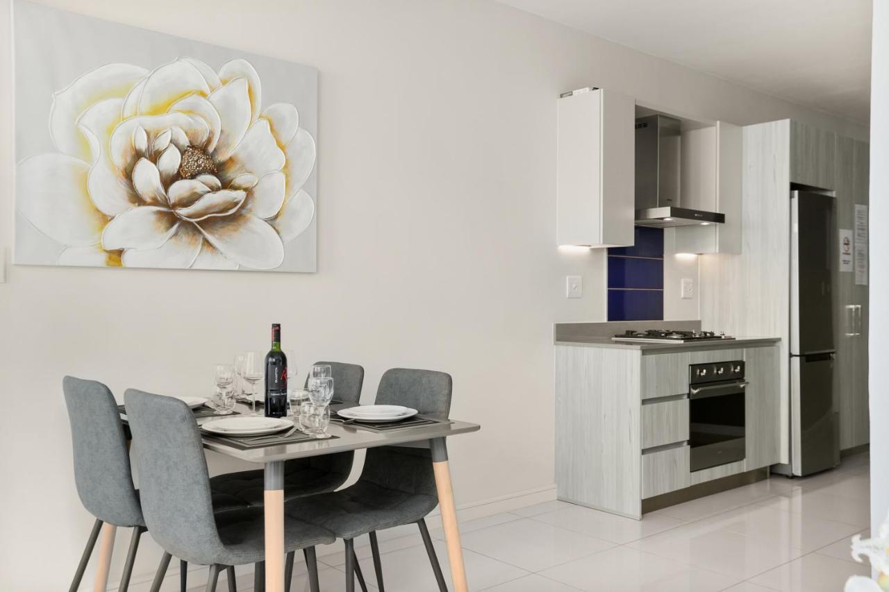 Easy Stay - The Median Rosebank Йоханнесбург Экстерьер фото