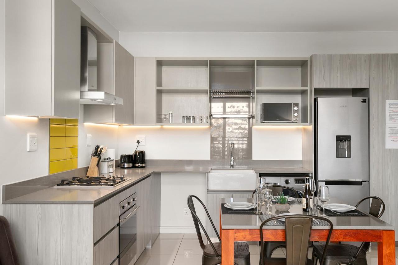 Easy Stay - The Median Rosebank Йоханнесбург Экстерьер фото