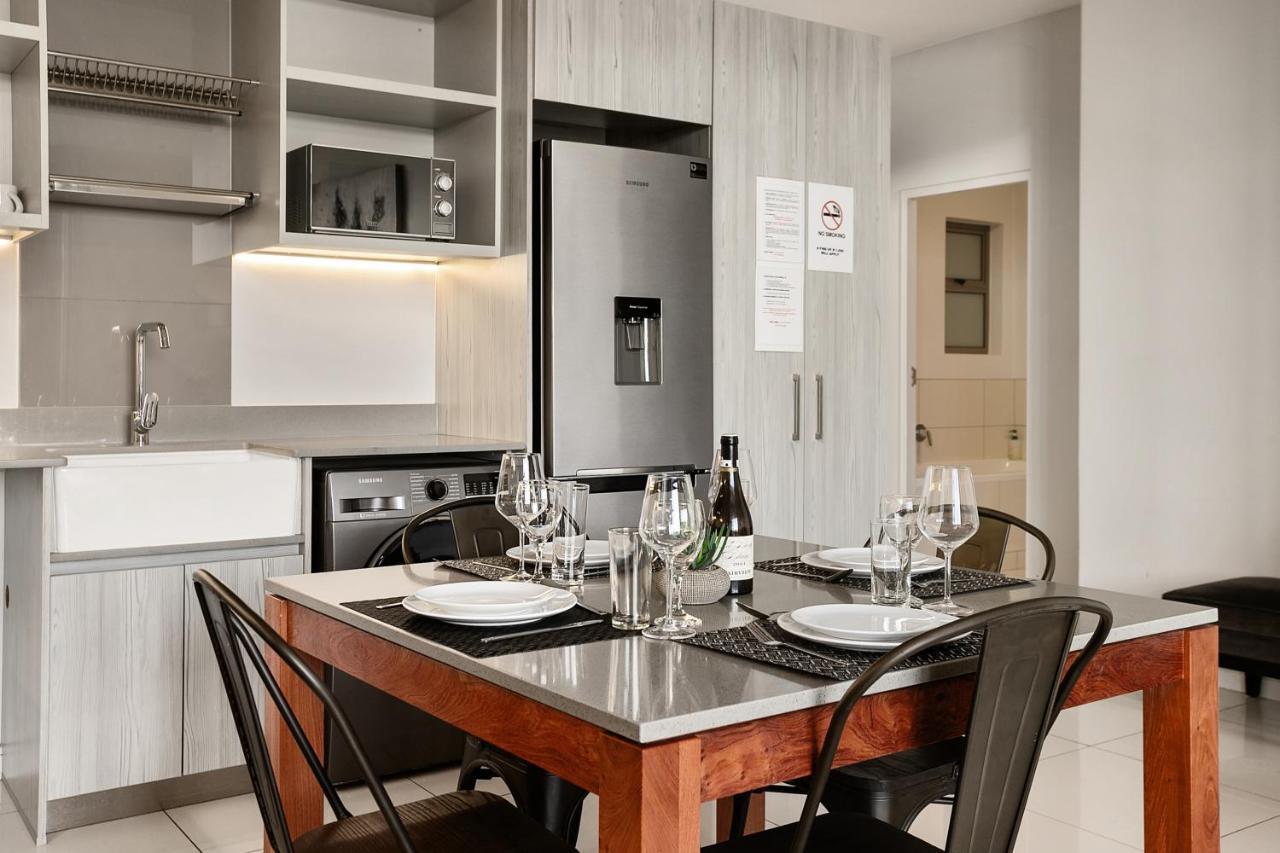 Easy Stay - The Median Rosebank Йоханнесбург Экстерьер фото
