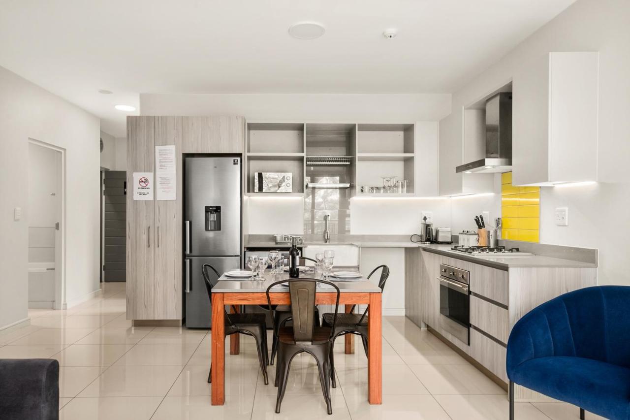 Easy Stay - The Median Rosebank Йоханнесбург Экстерьер фото