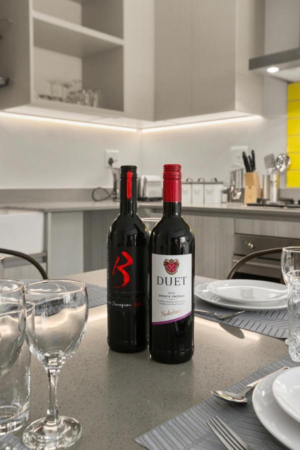 Easy Stay - The Median Rosebank Йоханнесбург Экстерьер фото