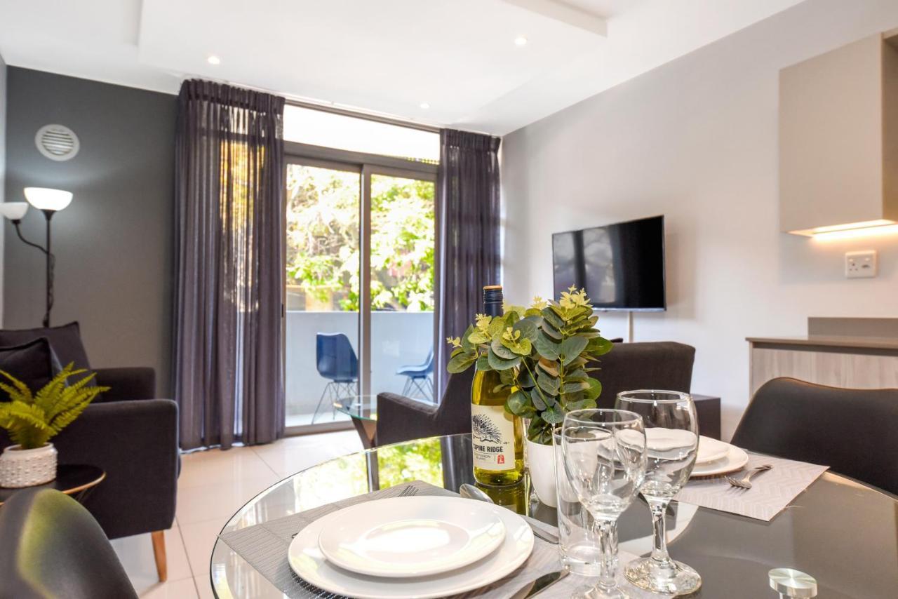 Easy Stay - The Median Rosebank Йоханнесбург Экстерьер фото