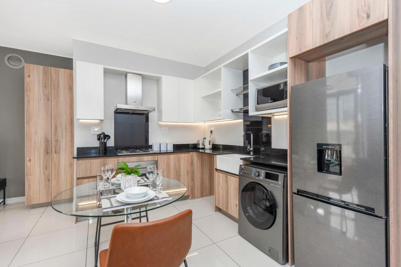 Easy Stay - The Median Rosebank Йоханнесбург Экстерьер фото