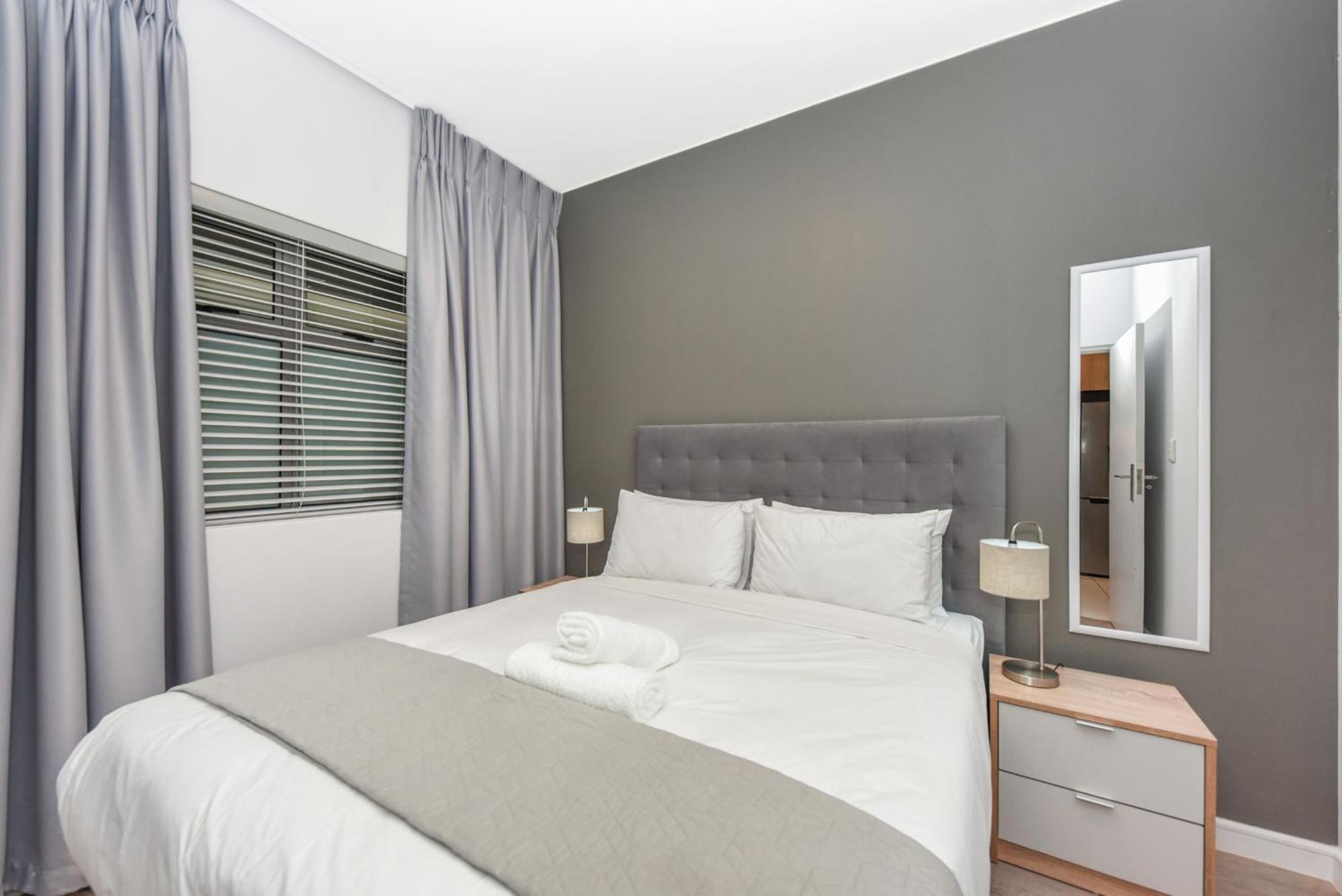 Easy Stay - The Median Rosebank Йоханнесбург Экстерьер фото