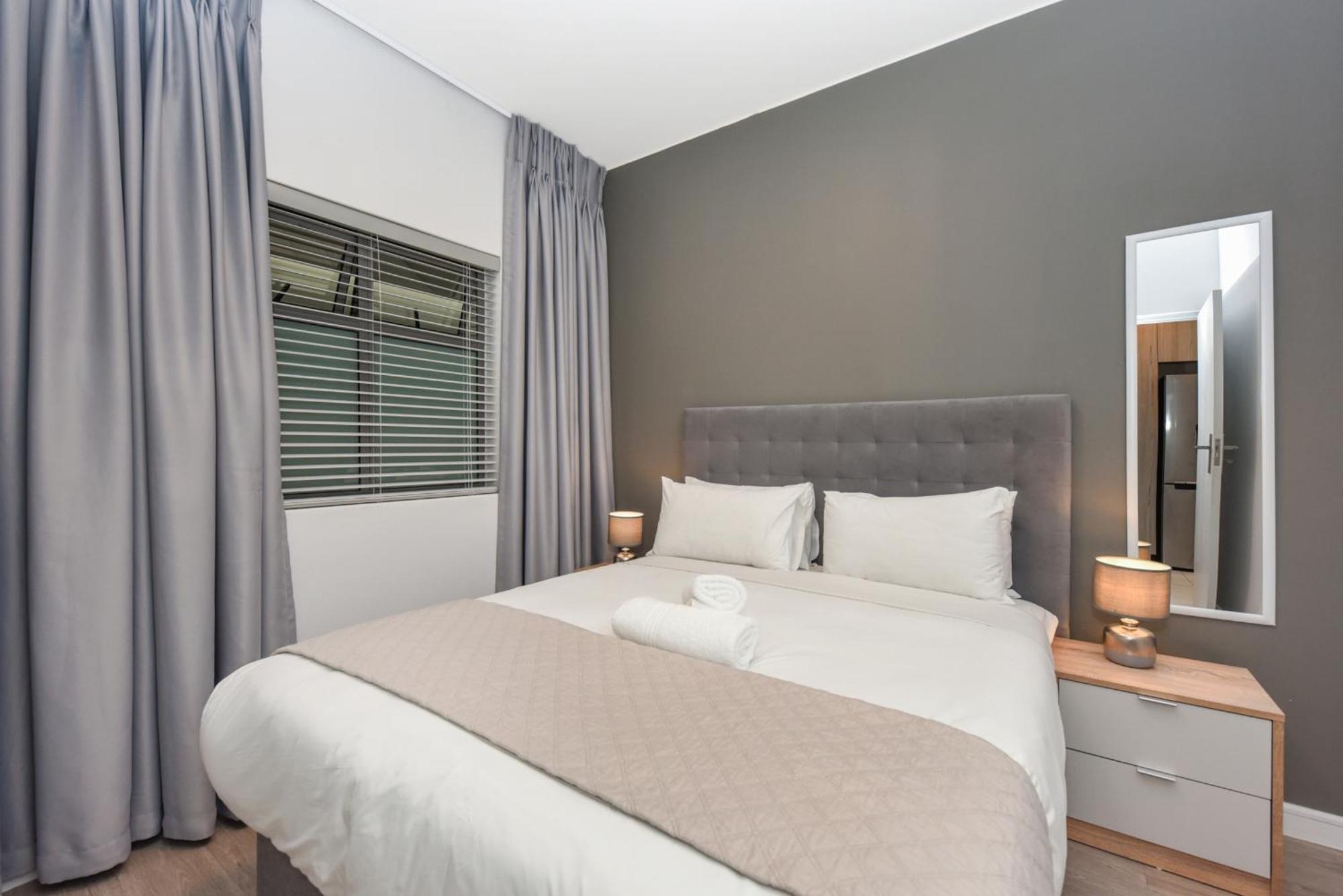 Easy Stay - The Median Rosebank Йоханнесбург Экстерьер фото